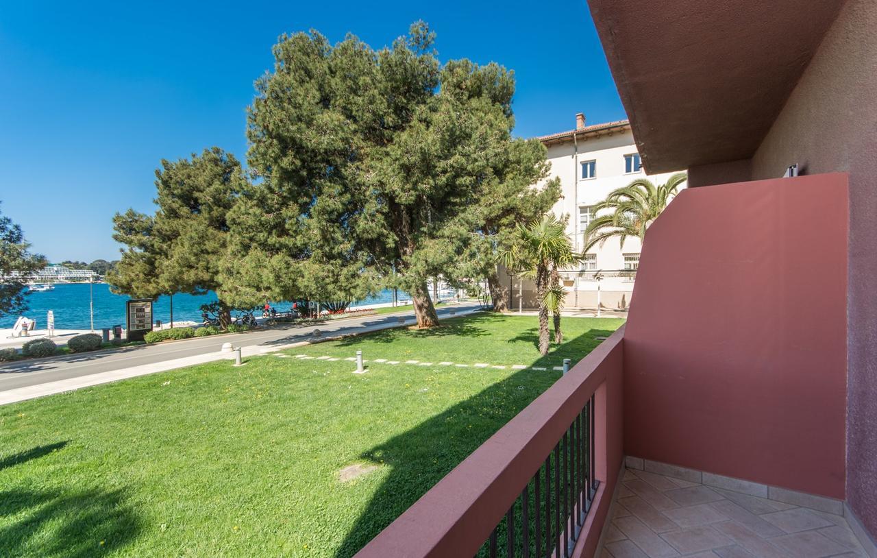 Apartment Riva Porec Exterior photo
