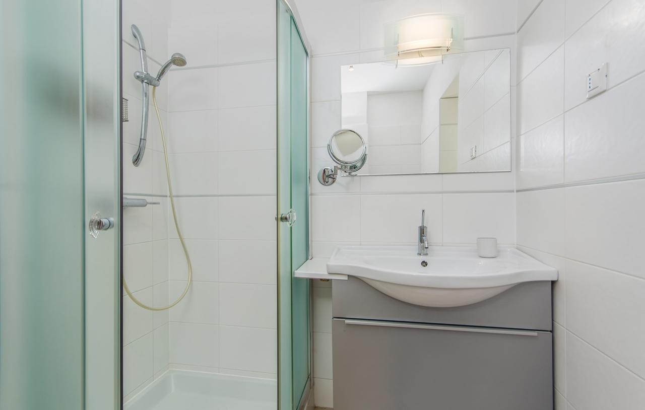 Apartment Riva Porec Exterior photo