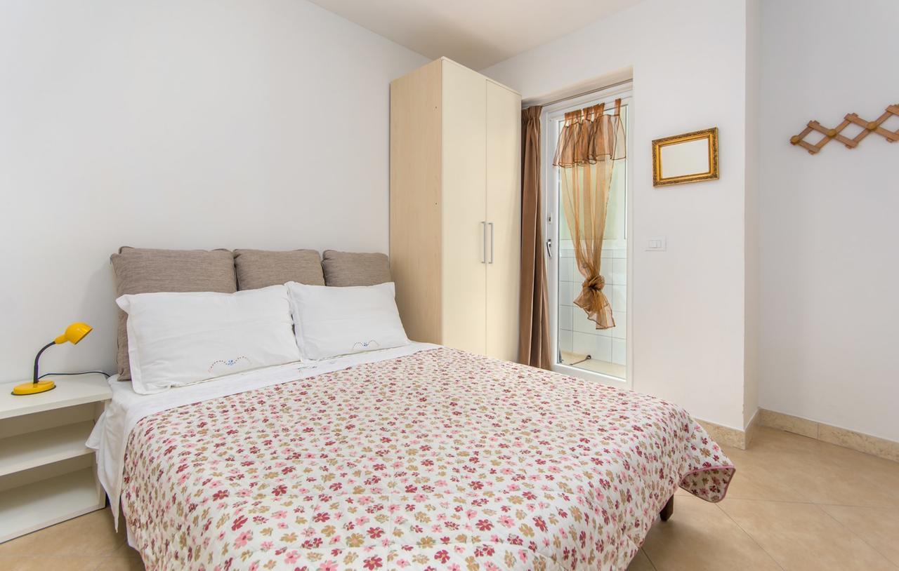 Apartment Riva Porec Exterior photo