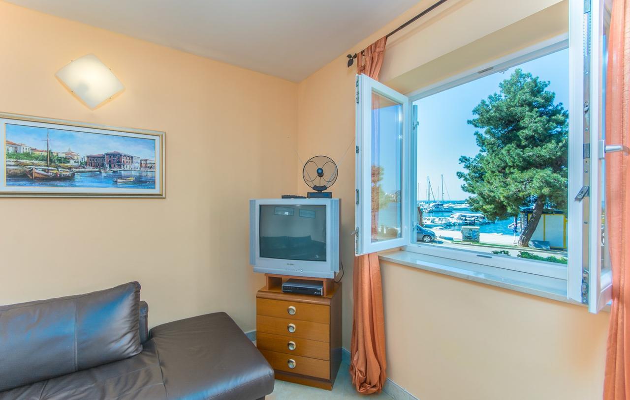 Apartment Riva Porec Exterior photo