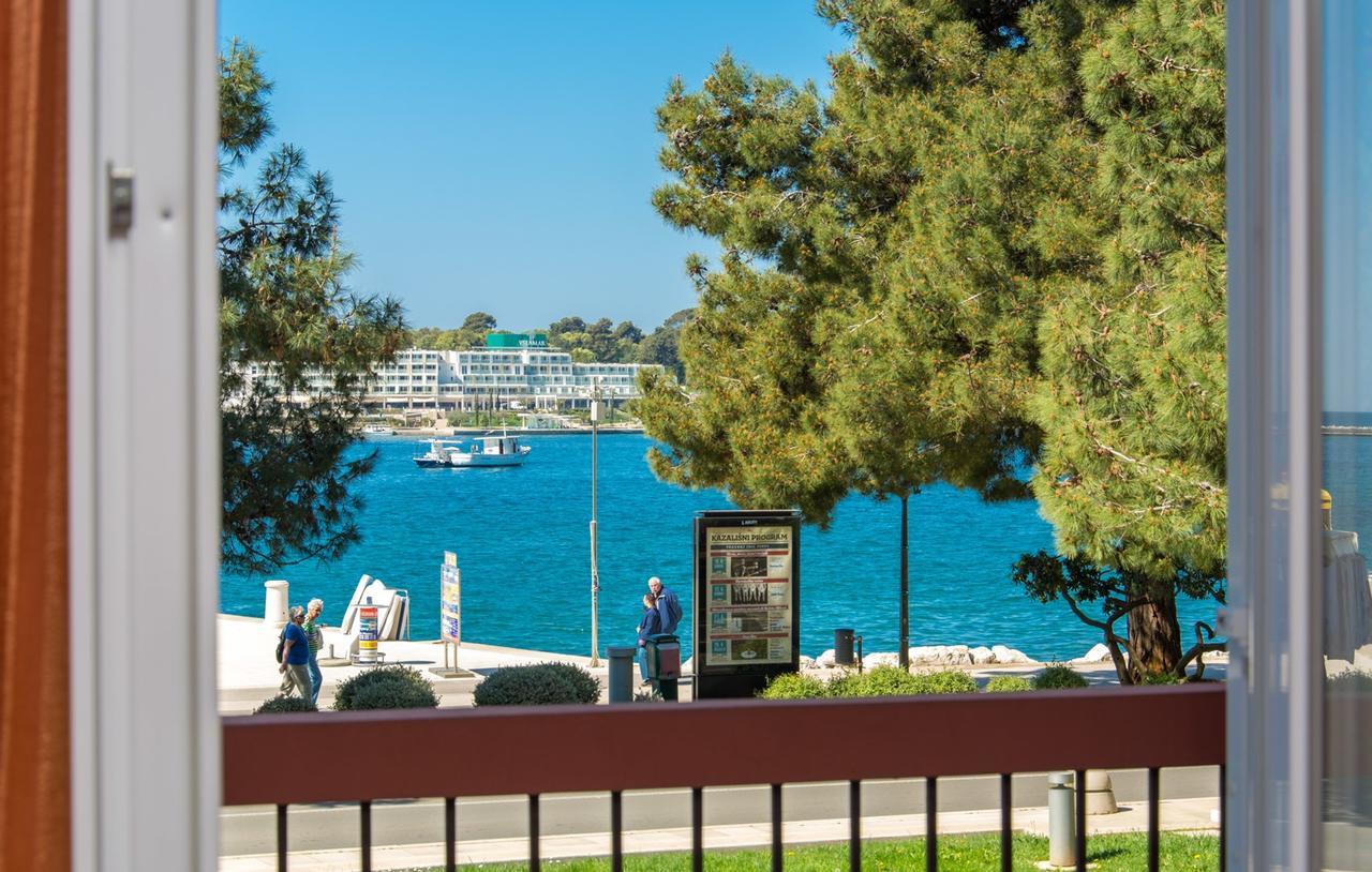 Apartment Riva Porec Exterior photo